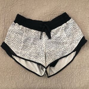 lululemon hotty hot short size 4
